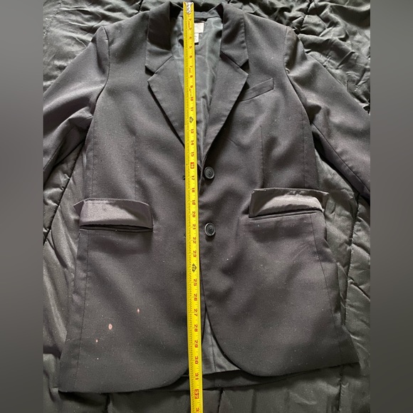 GUC- Woman’s H&M Blazer & Dress Pants Set - Picture 8 of 16